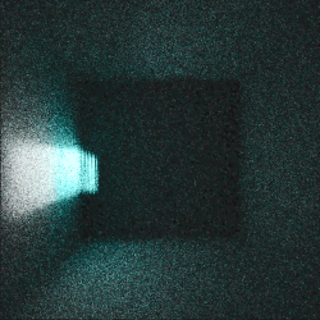 左の画像よりも少し明るい画像。